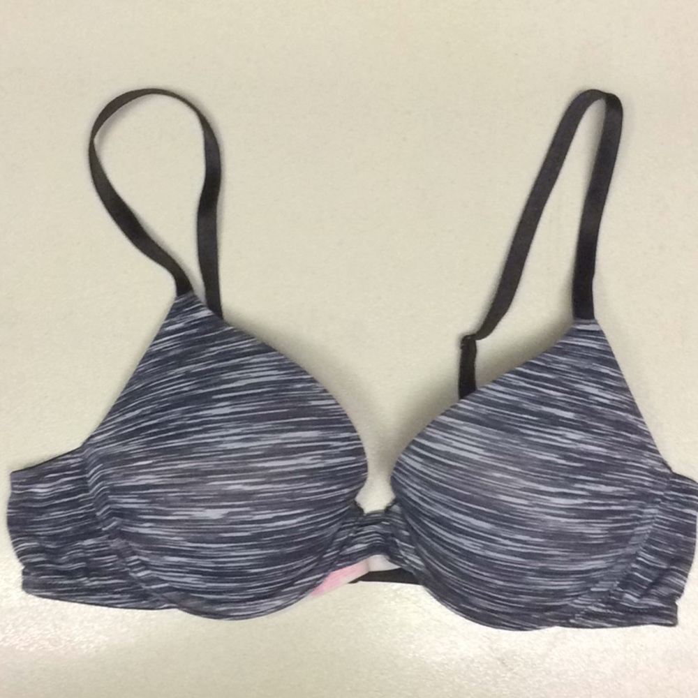 PINK VS WEAR EVERYWHERE PUSH UP BRA 36A